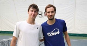 Gabriel Debru et Daniil Medvedev, 2021