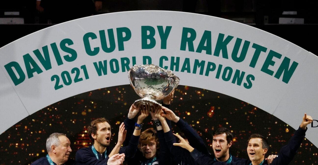 Russians win Davis Cup