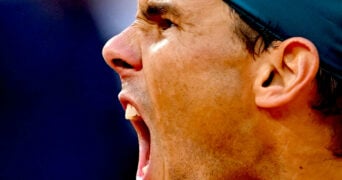 Rafael Nadal beating Felix Auger-Aliassime, Roland-Garros 2022