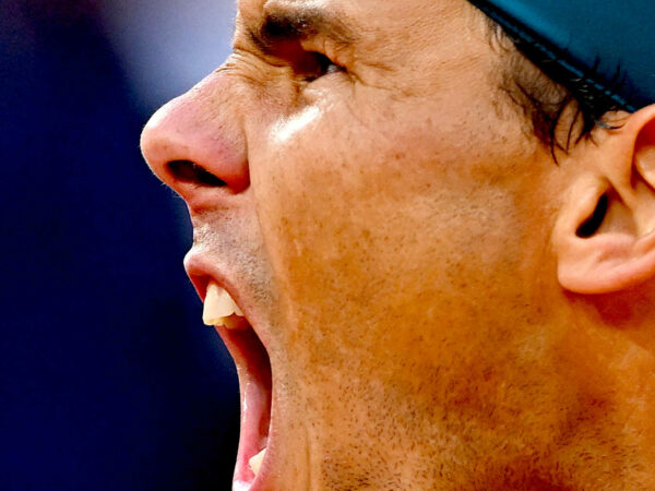 Rafael Nadal beating Felix Auger-Aliassime, Roland-Garros 2022