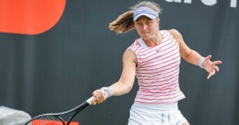 Lena Papadkis wins a golden set