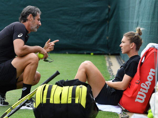 Patrick Mouratoglou and Simona Halep, Wimbledon 2022