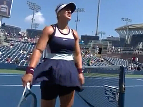 Bianca Andreescu and her dress, US Open 2022