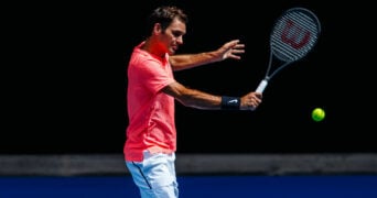 Roger Federer training at the 2018 Australian Open