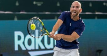 Adrian Mannarino backhand 2022