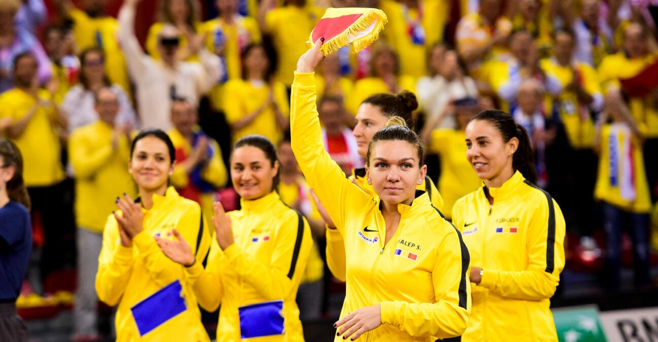 Simona Halep and the Romanian Billie Jean King Cup team in 2019