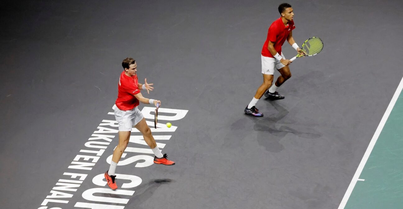 Auger-Aliassime and Pospisil Davis Cup 2022 (AI / Reuters / Panoramic)