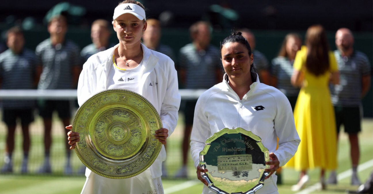 Elena Rybakina and Ons Jabeur at the 2022 Wimbledon final