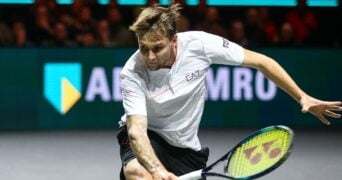 Aleksandr Bublik volley