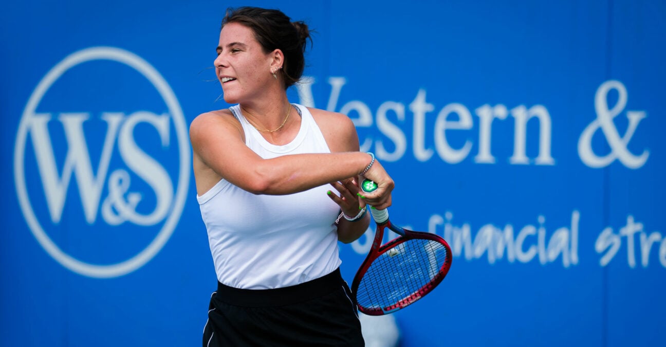 Emma Navarro at the 2021 Western & Southern Open WTA 1000 tennis tournament