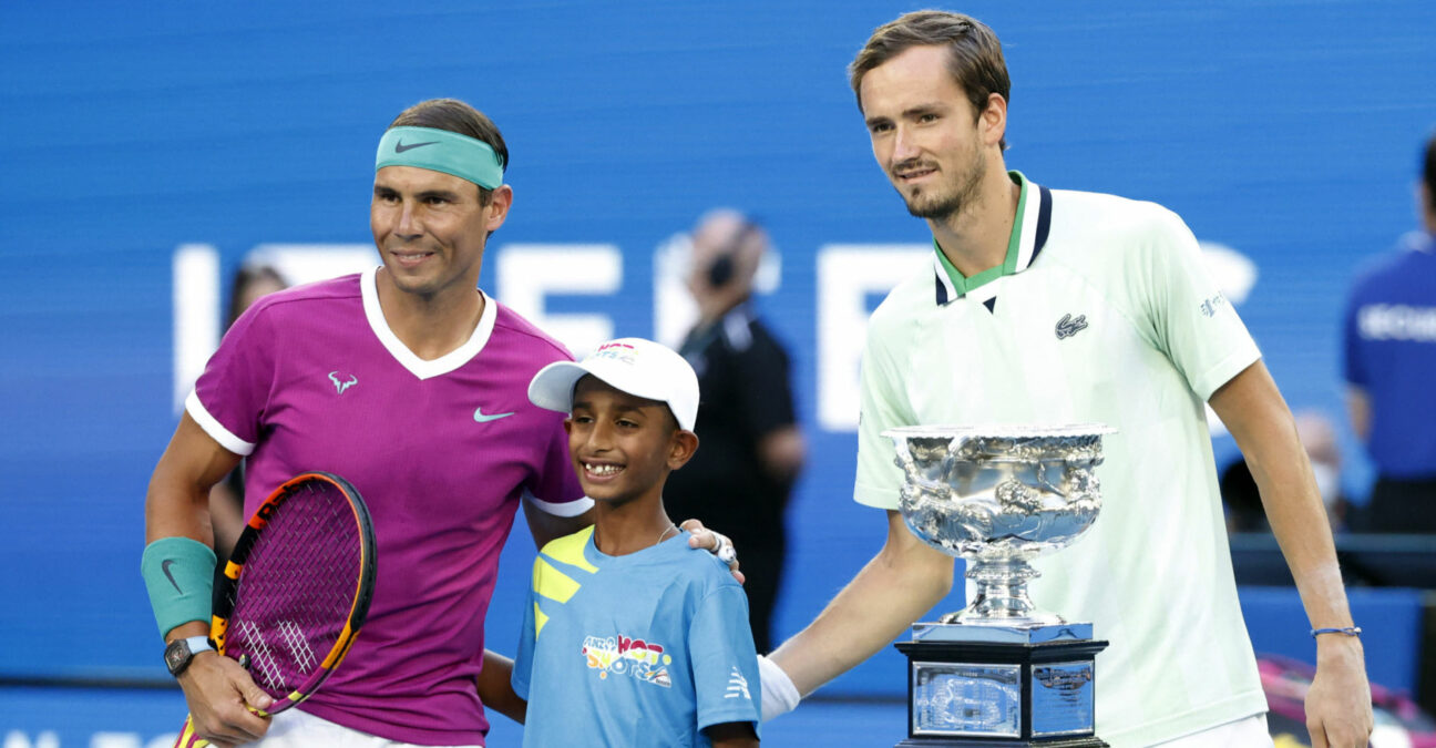 pain's Rafael Nadal and Russia's Daniil Medvedev pose for a picture before the 2022 Australian Open final
