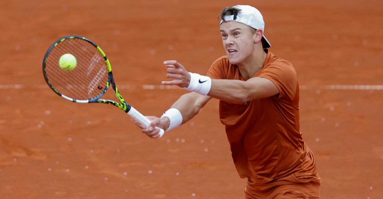 Holger Rune volley 2023