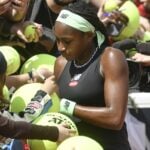 Coco Gauff fans Rome 23