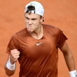 Roland-Garros upsets draw open