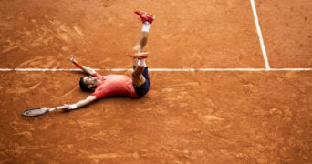 Djokovic_Novak_fall_Roland_2023