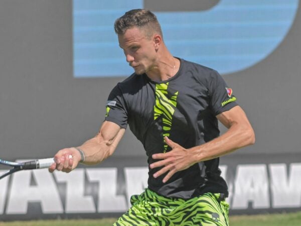 Marton Fucsovics grass