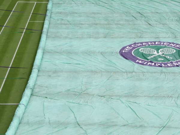 Wimbledon rain (AI/Reuters/Panoramic)