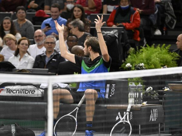 Medvedev and the public Bercy