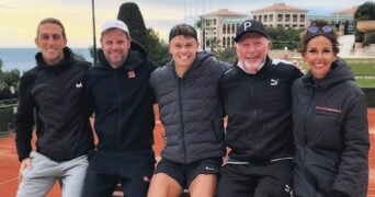 Holger Rune with his team