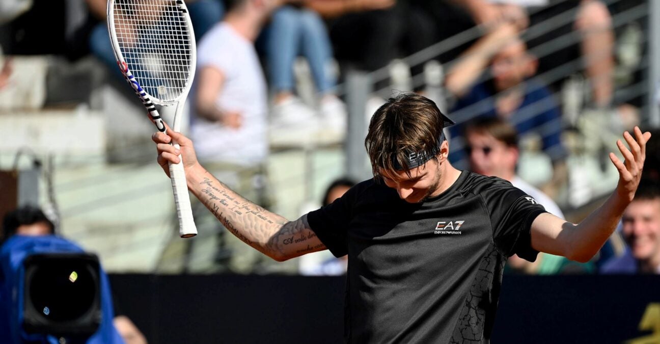 Underarm serve