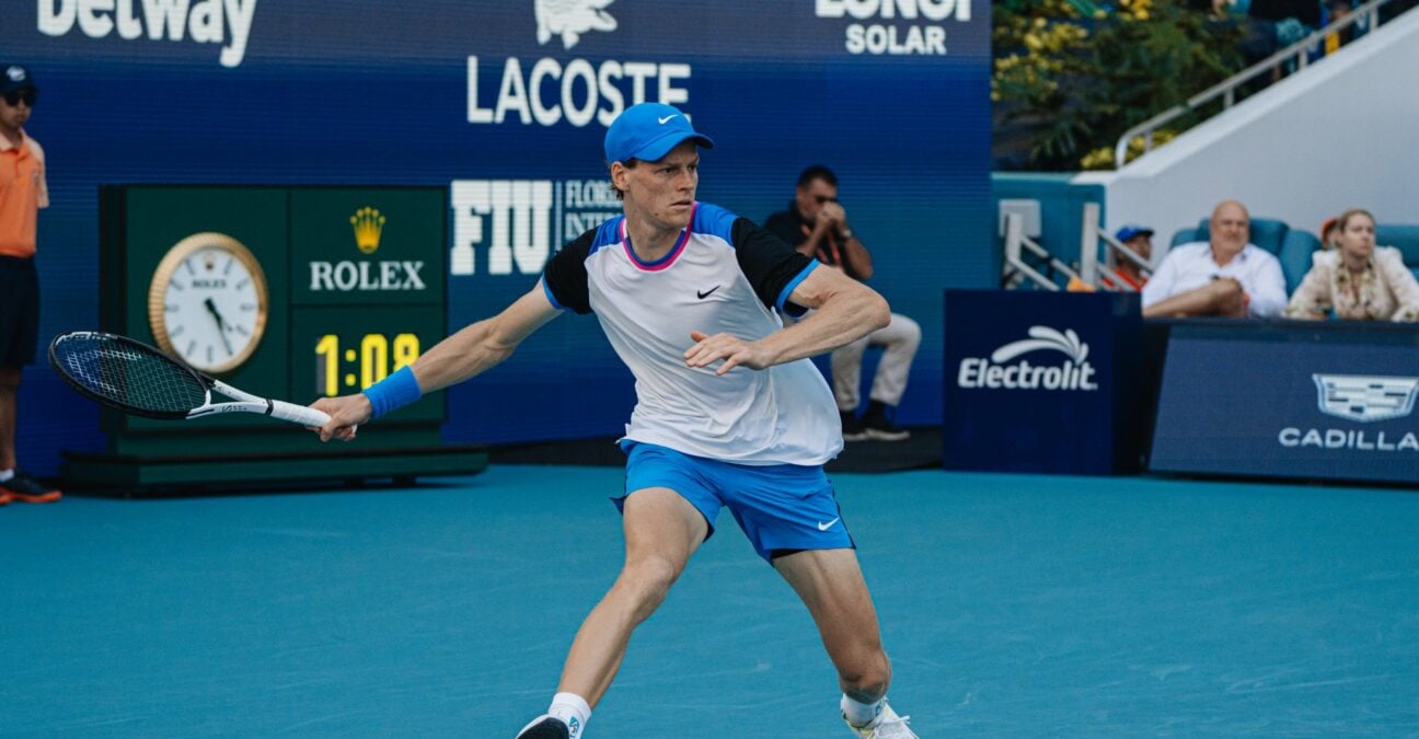 Jannik Sinner forehand