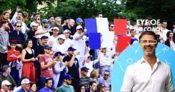 Eye of the coach, French crowd