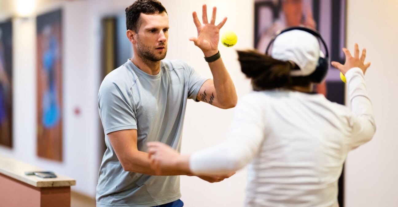 Maciej Ryszczuk, Iga Swiatek's physiotherapist, strength and conditioning coach (Zuma / Panoramic)