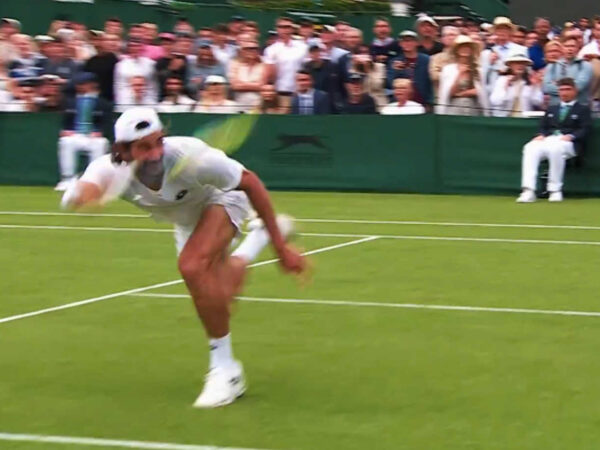 Lloyd Harris crazy match point, Wimbledon 2024