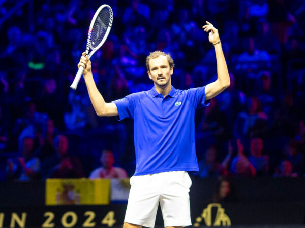 22.09.2024, Tennis, Herren, Laver Cup 2024, Berlin, Einzel, Ben Shelton Team World - Daniil Medwedew Team Europe Daniil Medwedew Team Europe jubelt. Berlin Uber Arena Berlin Deutschland 22 09 2024, Tennis, Men, Laver Cup 2024, Berlin, Singles, Ben Shelton Team World Daniil Medvedev Team Europe Daniil Medvedev Team Europe cheers Berlin Uber Arena Berlin Germany