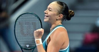 Amanda Anisimova wins the 2025 Qatar Open title