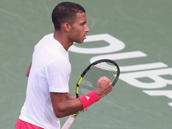Felix Auger-Aliassime CAN macht die Faust und jubelt,Jubel,Freude,Emotion, Dubai Duty Free Tennis Championships, Dubai, U.A.E. Felix Auger Aliassime CAN makes a fist and cheers,Cheers,Joy,Emotion, Dubai Duty Free Tennis Championships, Dubai, U A E