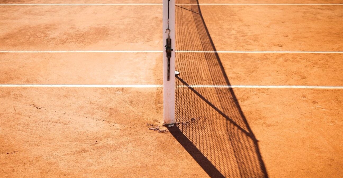 Clay-court tennis