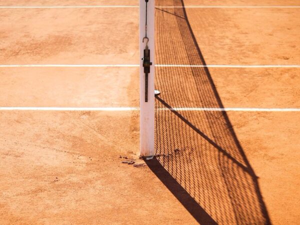 Clay-court tennis