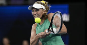 30th December 2022; Ken Rosewall Arena, Sydney, NSW, Australia: United Cup Tennis, Day 2, Australia versus Great Britain; Maddison Inglis of Australia hits a backhand to Harriet Dart of Great Britain