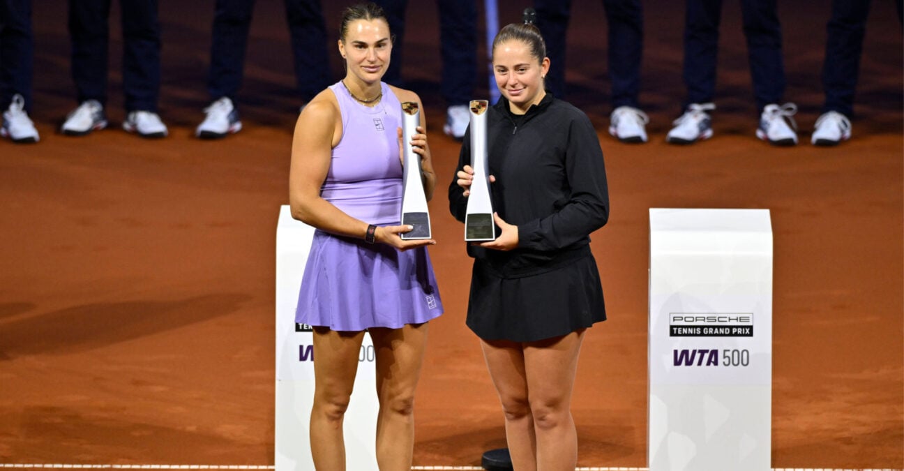 Siegerehrung, Ehrung .Jelena Ostapenko LAT rechts Aryna Sabalenka BLR links Aryna Sabalenka BLR Tennis Damen Porsche-Cup Porsche Tennis Grand Prix GP Stuttgart 2025 Porsche Arena 21.04.2024 DFL REGULATIONS PROHIBIT ANY USE OF PHOTOGRAPHS AS IMAGE SEQUENCES AND/OR QUASI-VIDEO Tennis Damen Porsche-Cup Porsche Tennis Grand Prix GP Stuttgart 2025 Award ceremony, honoring Jelena Ostapenko LAT right Aryna Sabalenka BLR left Aryna Sabalenka BLR Tennis Ladies Porsche Cup Porsche Tennis Grand Prix GP Stuttgart 2025 Porsche Arena 21 04 2024 DFL REGULATIONS PROHIBIT ANY USE OF PHOTOGRAPHS AS IMAGE SEQUENCES AND OR QUASI VIDEO Tennis Ladies Porsche Cup Porsche Tennis Grand Prix GP Stuttgart 2025