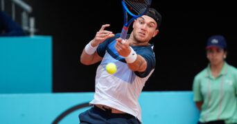 April 29, 2025, Madrid, Madrid, spain: Jack Draper of Great Britain plays against Matteo Berrittini of Italy during the Mutua Madrid Open 2025, ATP Masters 1000 and WTA 1000, tennis tournament celebrated at Caja Magica on April 29, 2025 in Madrid, Spain.