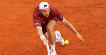 Tallonn, Griekspoor, Munich, 2025