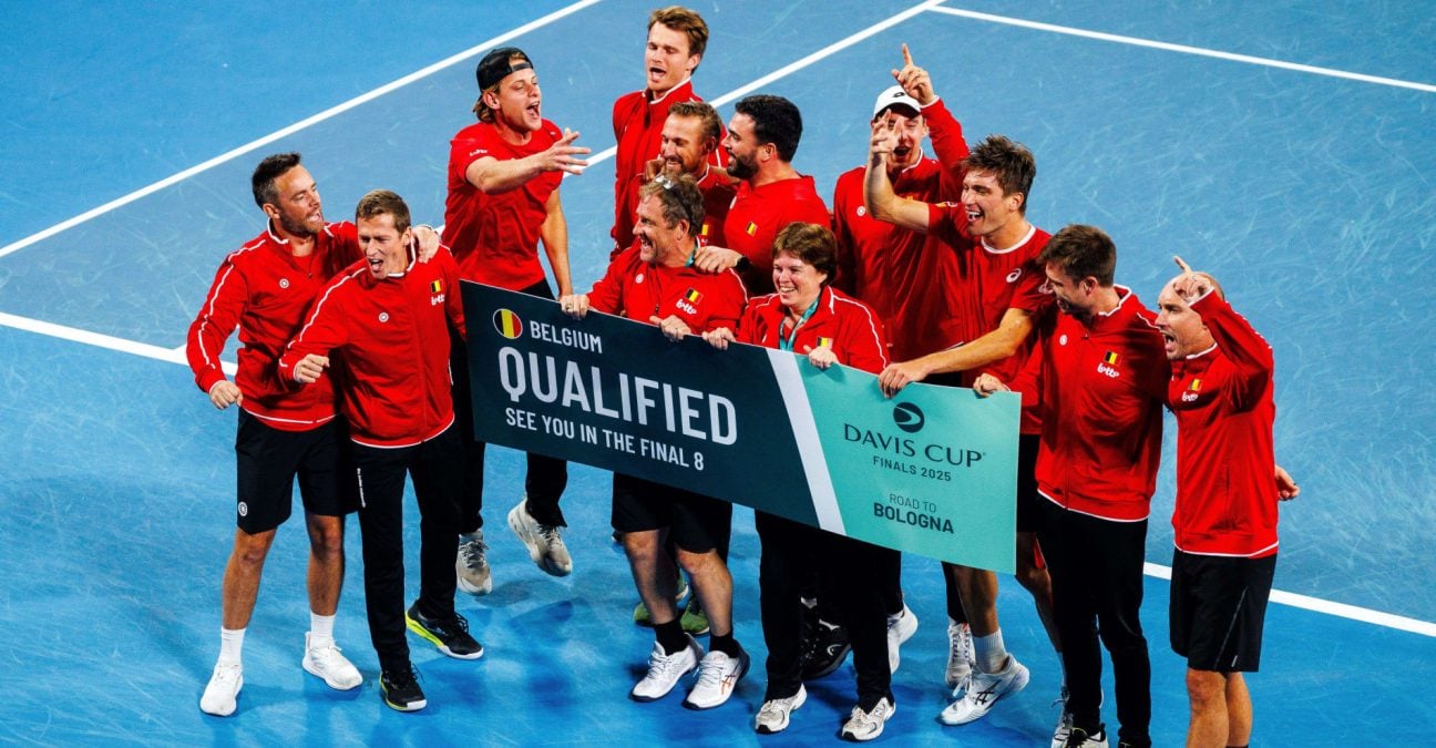 The Belgian Team celebrates after winninga a tennis match between Belgian Collignon and Australian Thompson, during the qualifier of the Davis Cup