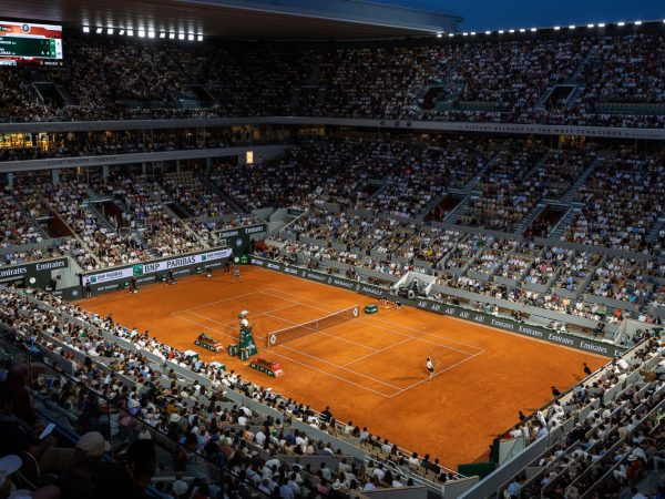 Night session on te Court Philippe-Chatrier