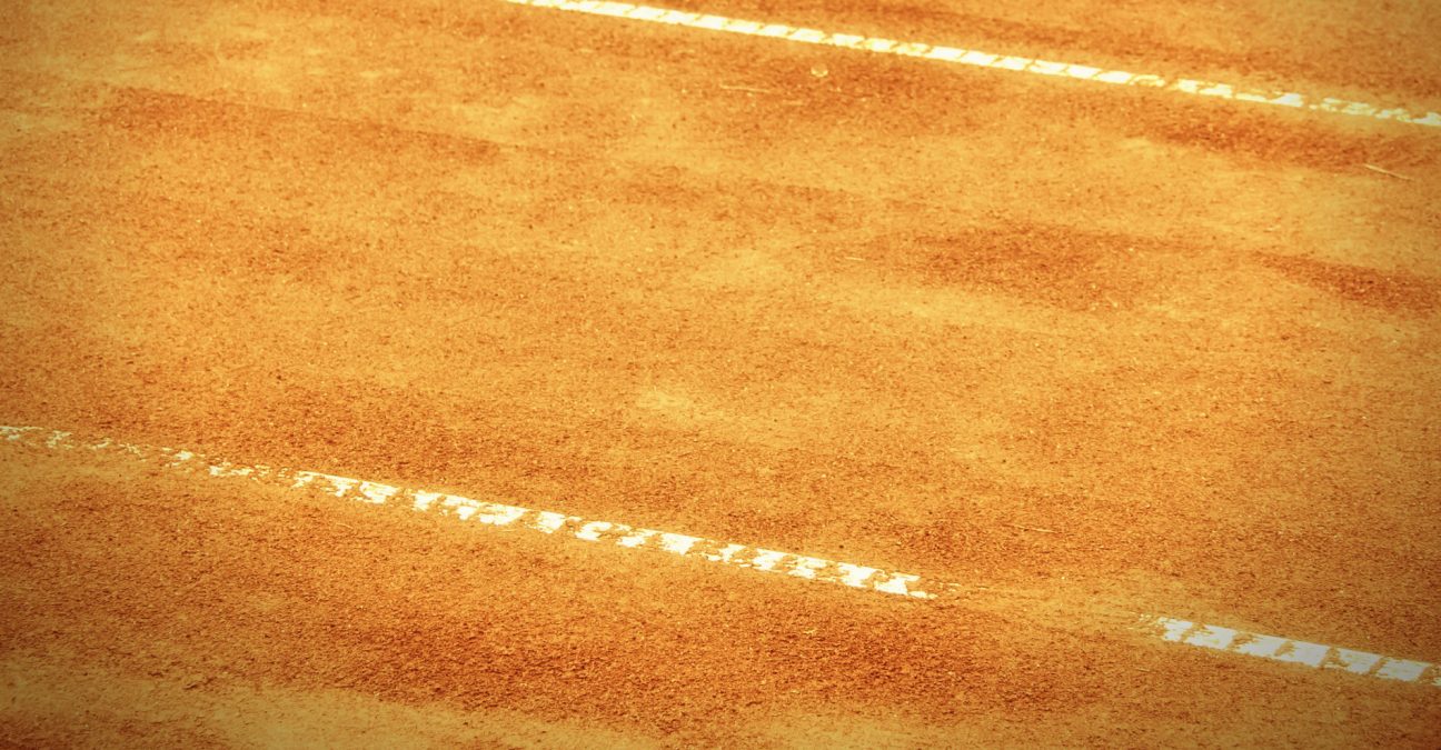 Tennis clay court