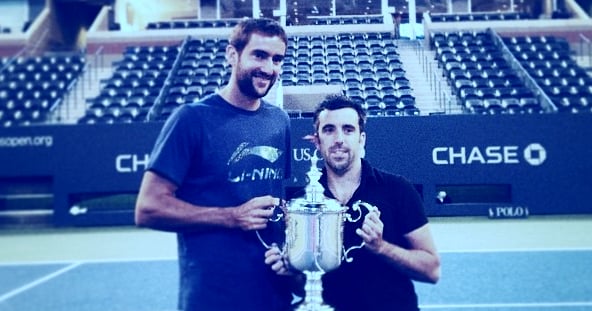 Le cordeur Benoit Mauguin aux côtés de Marin Cilic à l'US Open en 2014