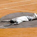 Gustavo Kuerten drew an heart on Roland Garros clay in 2001