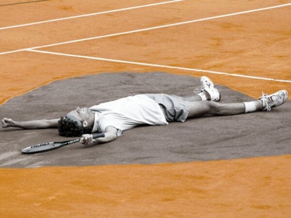 Gustavo Kuerten drew an heart on Roland Garros clay in 2001