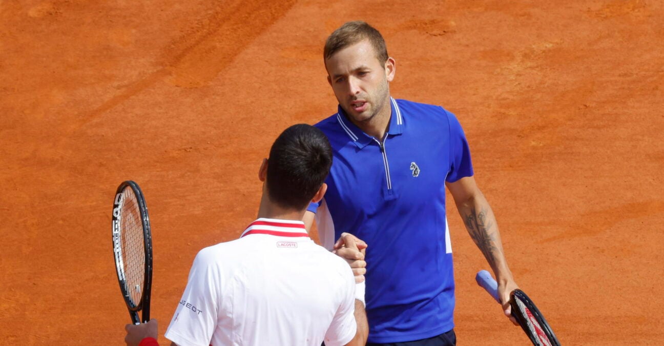 Djokovic_Evans_Monte-Carlo_2021