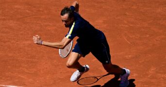 Daniil Medvedev at Roland-Garros in 2021