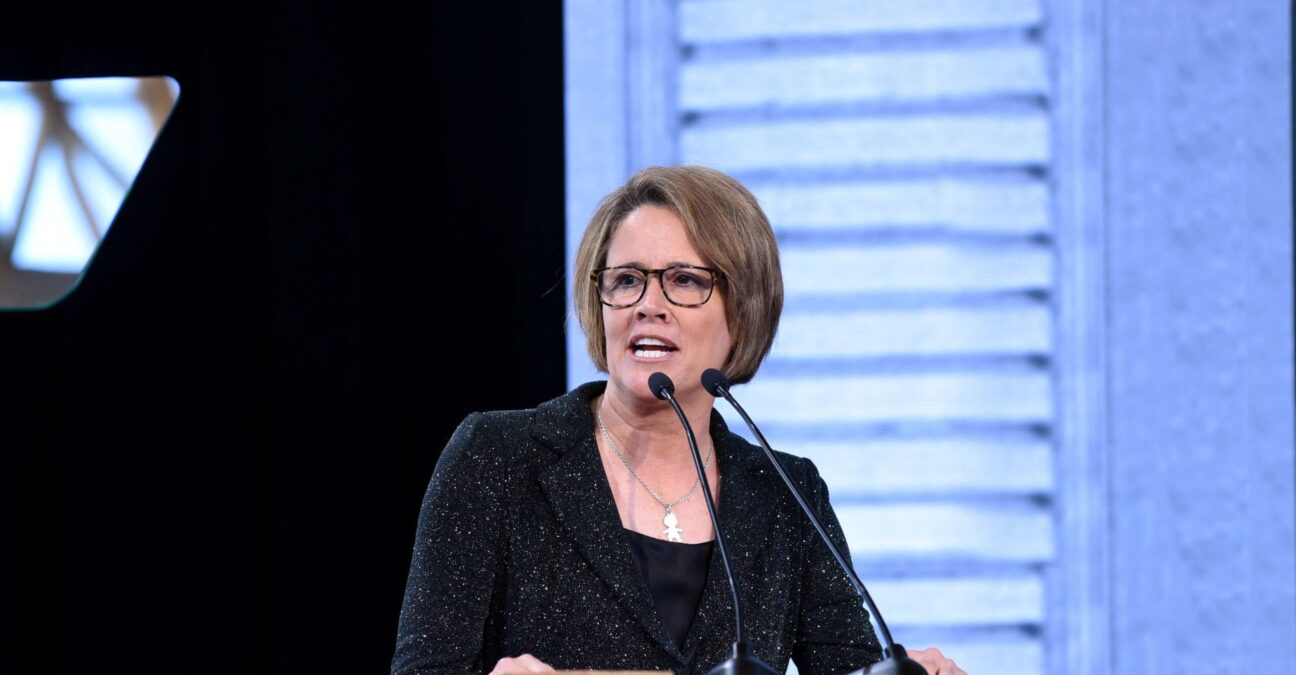 Mary_Carillo_2016