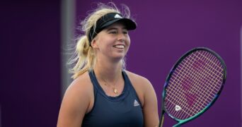 Clara Tauson lors du tournoi WTA de Doha en 2022