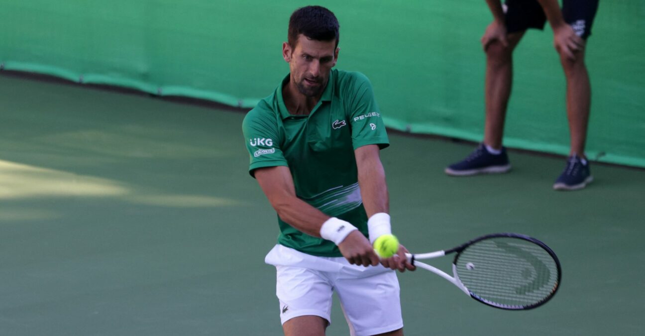 Novak Djokovic se produit lors de l'inauguration d'un centre de tennis régional qui préparera les meilleurs joueurs de tennis aux grands tournois, à Visoko, 2022