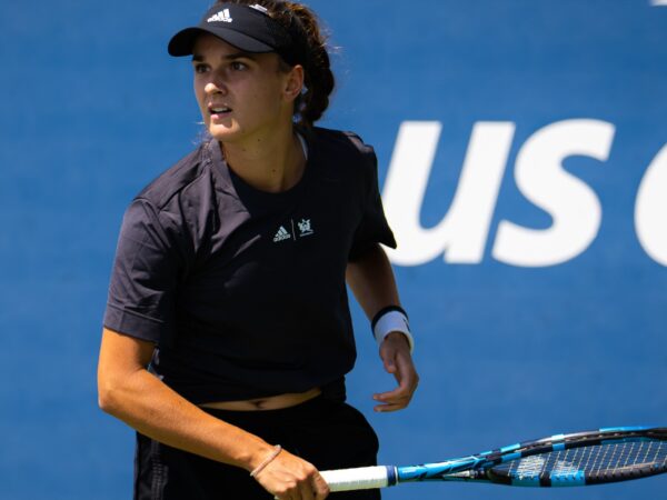 Clara Burel US Open 2022 forehand