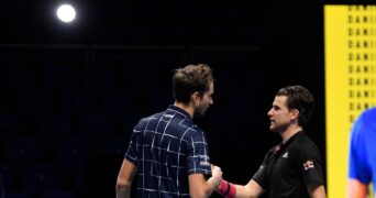 Daniil Medvedev Dominic Thiem Masters 2020 handshake